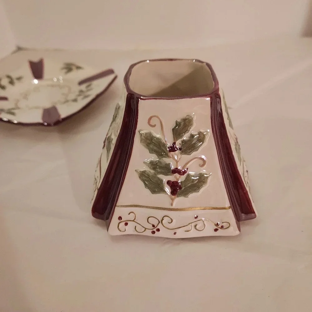 Yankee Candle Holiday/Christmas Holly Cranberry Small Jar Shade and Under Plate